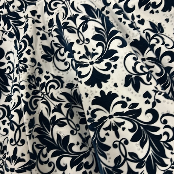 Girls Dress - Picture 2 of 3